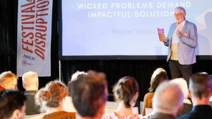 Oefenen.nl and Eindhoven Engine join forces, Workshop ‘The Power of Understanding Each Other', EngD trainee Sichen Guo in the spotlight & more